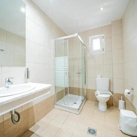 Olympion Hotel Potos