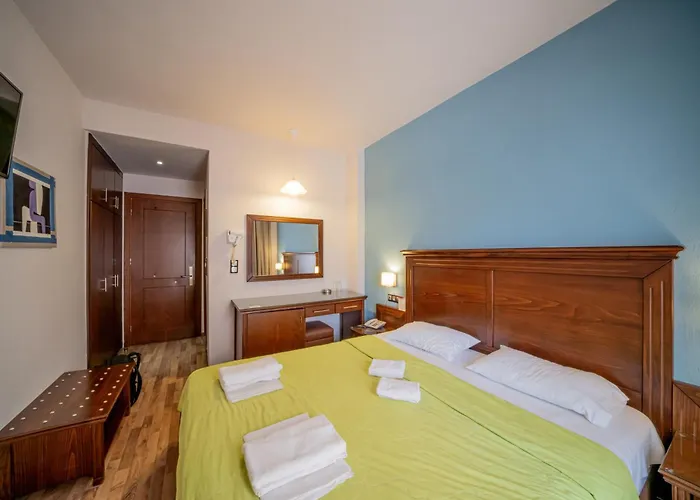 Olympion Hotel 2*