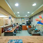 Olympion فندق بوتوس